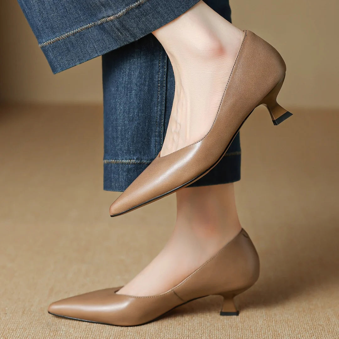 Spello Leather Pumps