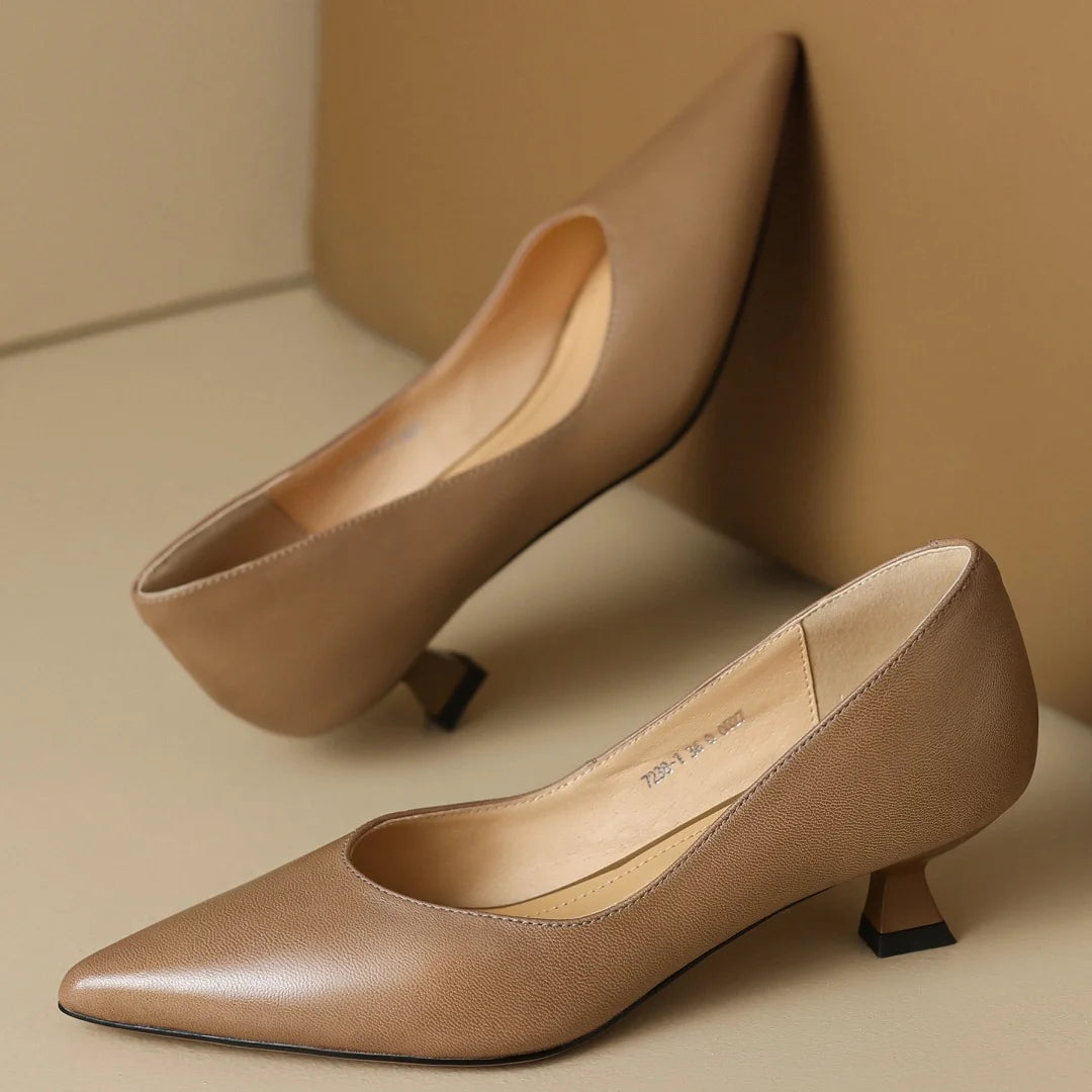 Spello Leather Pumps