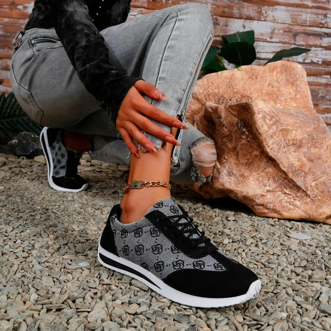 Sabrina Metro Sneakers