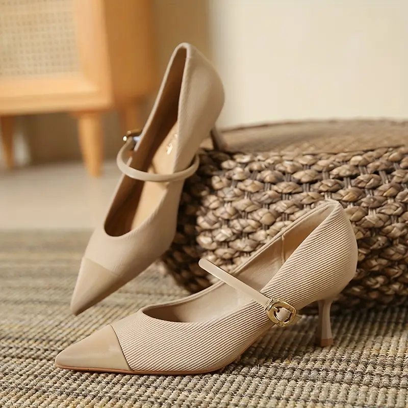 Elodie French Pumps