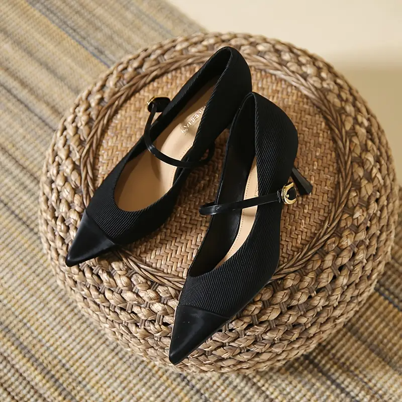 Elodie French Pumps